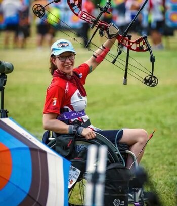 Isabel Fernández inicia su carrera a Los Ángeles 2028