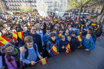 Trescientos escolares celebran la Constitución en Zocodover