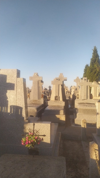 Los ladrones de cementerios roban en Escalonilla
