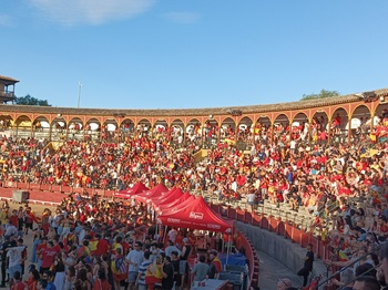 Más de 5.000 toledanos unidos para animar a España en la final