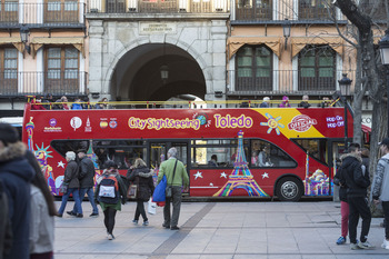 Toledo amplía 8 meses el contrato al autobús turístico